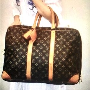 🔥 Louis Vuitton AUTH vintage travel compact bag